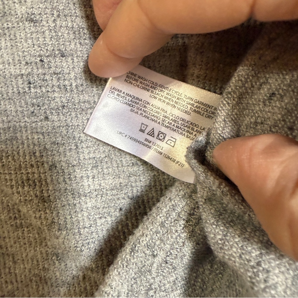 Banana Republic Heather Gray Knit Top - Picture 6 of 7